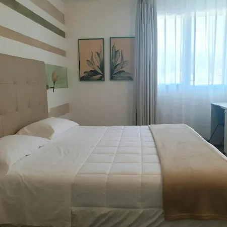 Grel Szálloda Chiaramonte Gulfi