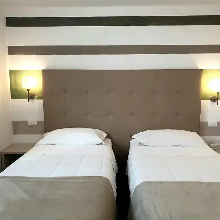 Hotel Grel 2*